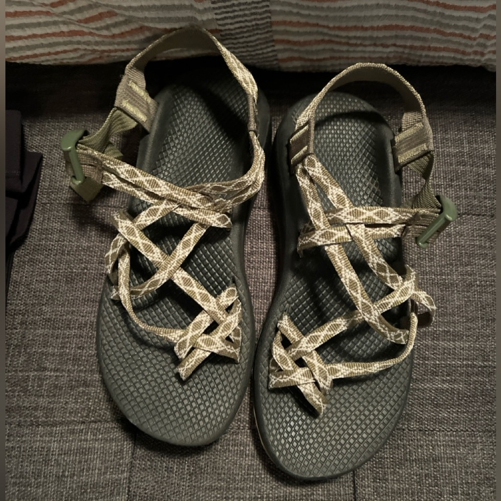 Chaco size 9 women's
